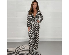 Women Fashion Casual Plus Size Geometric Print V-Neck Long-Sleeved Wide-Leg Jumpsuits